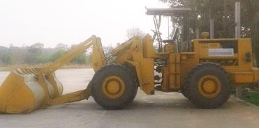 KOBELCO LK600 รถตักล้อยางเอวอ่อน รถบอดี้สวยเดิมๆทั้งคันพร้อมใช้งานได้เลยครับ ต่อแขนให้ยาวแล้วครับสามารถตักขึ้นรถบรรทุกสิบล้อคอกสูงเกษตรได้สบายเลยครับ เครื่องยนต์ ์PD6 เครื่องแรงดีแห้งดีไม่เยิ้ม ทำงานได้สะดวกคล่องตัวดี ระบบของเหลวไฮดรอลิกส์ไม่แตกไม่รั่วซึ่