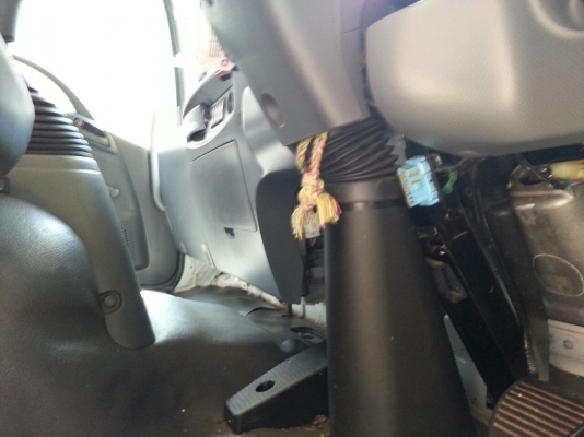 รถอีซูซุ 6 ล้อ ( ไม่ดั้ม )  FRR  190 แรงม้า. ปี 55  ( รถวิ่ง 4xx,xxx กม. )    สนใจติดต่อ  081 - 6079515