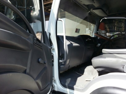 รถอีซูซุ 6 ล้อ ( ไม่ดั้ม )  FRR  190 แรงม้า. ปี 55  ( รถวิ่ง 4xx,xxx กม. )    สนใจติดต่อ  081 - 6079515