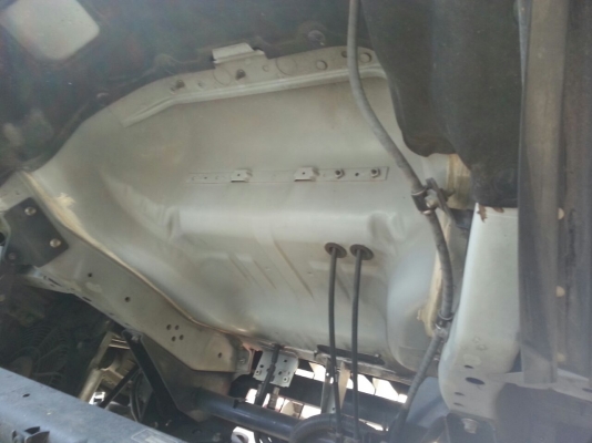 รถอีซูซุ 6 ล้อ ( ไม่ดั้ม )  FRR  190 แรงม้า. ปี 55  ( รถวิ่ง 4xx,xxx กม. )    สนใจติดต่อ  081 - 6079515