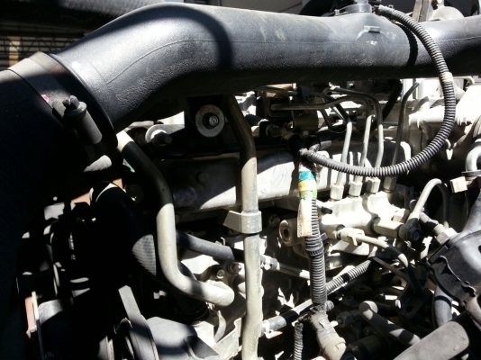 รถอีซูซุ 6 ล้อ ( ไม่ดั้ม )  FRR  190 แรงม้า. ปี 55  ( รถวิ่ง 4xx,xxx กม. )    สนใจติดต่อ  081 - 6079515