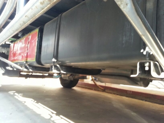 รถอีซูซุ 6 ล้อ ( ไม่ดั้ม )  FRR  190 แรงม้า. ปี 55  ( รถวิ่ง 4xx,xxx กม. )    สนใจติดต่อ  081 - 6079515