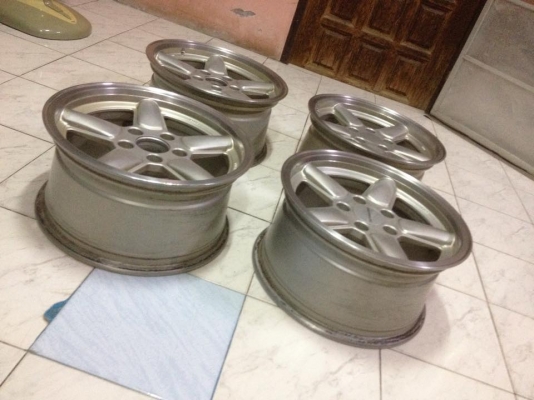 ขายแม็ก AC schnizer germanyแท้ 5รู120 ขอบ16 กว้าง8et35 สภาพดี  ราคา13900บาท โทร0924462525โส