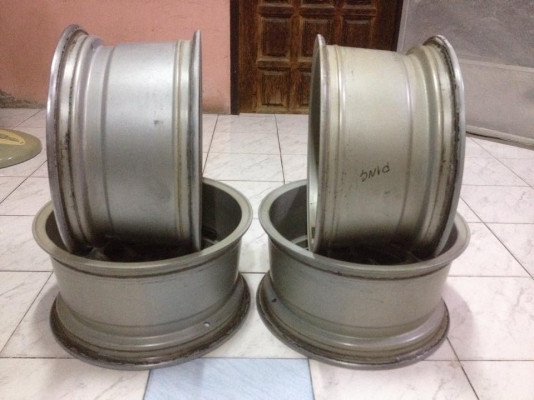 ขายแม็ก AC schnizer germanyแท้ 5รู120 ขอบ16 กว้าง8et35 สภาพดี  ราคา13900บาท โทร0924462525โส