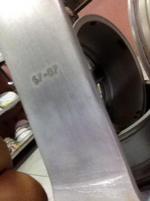 ขายพวงมาลัยcapo disegno italiano แท้ เก่าญีปุน ขนาด13.5นิ้ว ราคา1600บาท โทร0924462525โส กทม