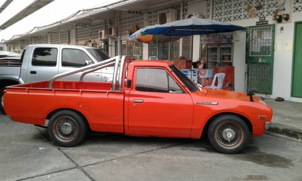 ขาย datsun 620 ช้างเหยียบ 4ขอ (เกียร์คอ)