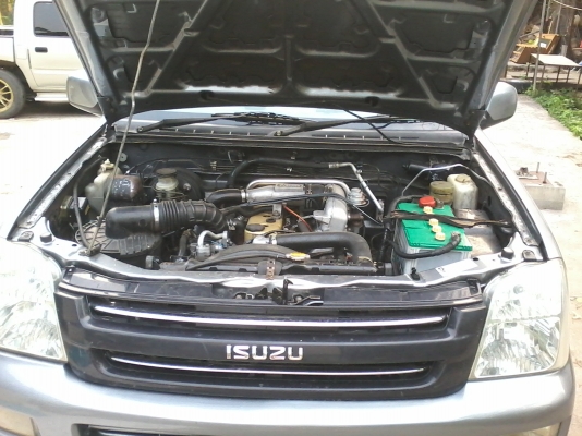 ขายด่วนครับ ISUZU D-MAX CAP 2500 ปี47 สวยแบบเดิมๆ ครับ เอกสารพร้อมโอน