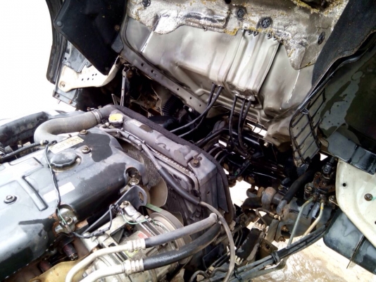 รถดั้มเครื่อง120 4HF1. รถพร้อมใช้แอร์เย็นรถเซียงกงไม่มีทะเบียนครับ