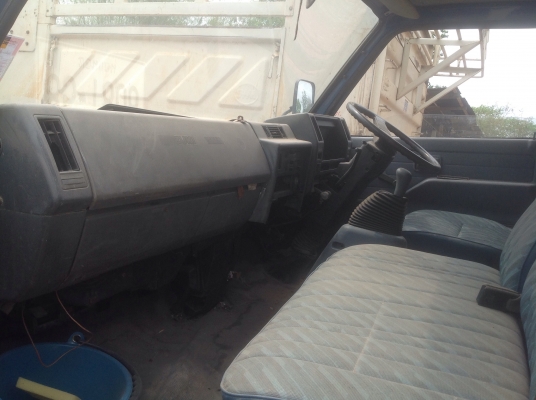 หกล้อ NPR 115เฟืองท้าย F พวงมาลัยเพาเวอร์ 4BD1เทอรโบ ดาวน์ 100000