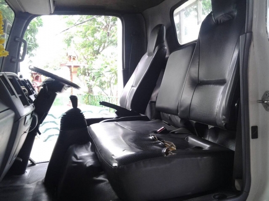 ขาย6ล้อNPR150หัวตึกกระบะ ยาว5เมตร ปี52 ขาย6ล้อNPR150หัวตึกกระบะ ยาว5เมตร ปี52