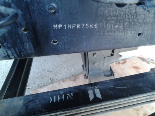 ขาย6ล้อNPR150หัวตึกกระบะ ยาว5เมตร ปี52 ขาย6ล้อNPR150หัวตึกกระบะ ยาว5เมตร ปี52