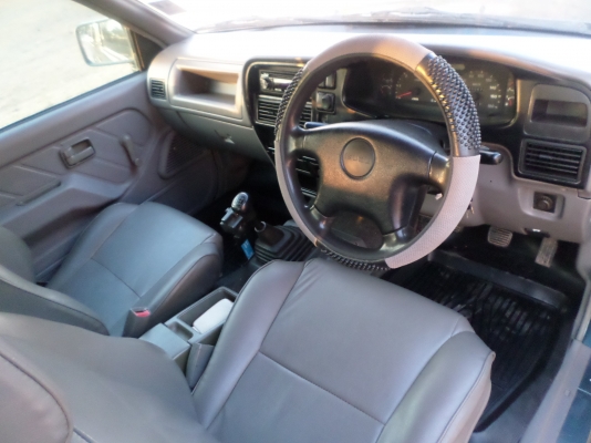 ขายรถกระบะ ISUZU DRAGON EYE SPACE CAB ปี40พวงมาลัยพาเวอร์...รถบ้านแท้มือเดียวออกศูนย์ใช้งานน้อย...เครื่องแน่นๆแรงดีประหยัดน้ำมันสุดๆ สีเขียวสวยๆภายในสะอาดเจ้าของรักษารถดีมาก....ครัชชีสวยไม่มีผุช่วงล่างแน่นปึก เอกสารพร้อมโอน+ภาษีพรบเต็ม+.แอร์เย็นจัด+ชีดีMP