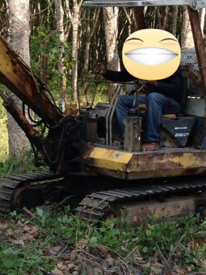 ขายรถแบคโฮ KOMATSU PC30-6พร้อม ใช้งาน ราคาต่อรองได้