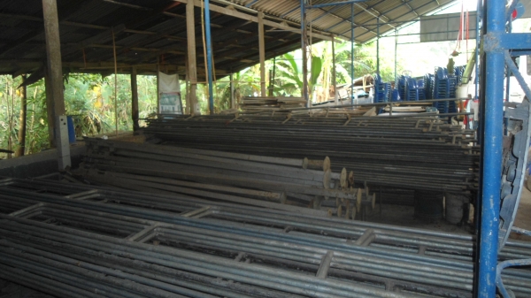 ขายรถบรรทุก6ล้อ2คันพร้อมอุปกรณ์   โต๊ะจีน เครื่องปั่นไฟ2ตัว เต้น 21หลังอุปกรณ์เครื่องโต๊ะจีนครบชุด