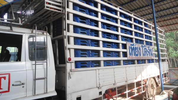 อุปกรณ์โต๊ะจีน พร้อม6ล้อ2คัน  เครื่องปั่นไฟ2ตัว โต๊ะจีน150 ชุด พร้อมเต้น 21 หลัง