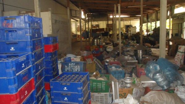 อุปกรณ์โต๊ะจีน พร้อม6ล้อ2คัน  เครื่องปั่นไฟ2ตัว โต๊ะจีน150 ชุด พร้อมเต้น 21 หลัง