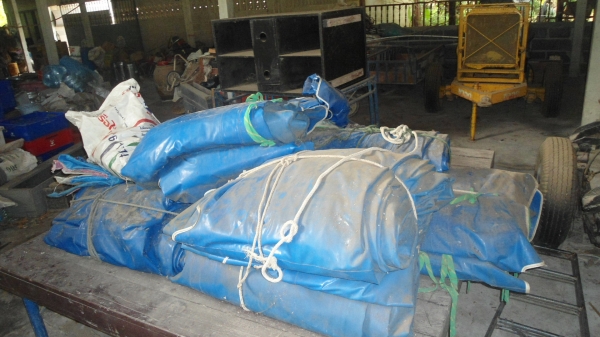 อุปกรณ์โต๊ะจีน พร้อม6ล้อ2คัน  เครื่องปั่นไฟ2ตัว โต๊ะจีน150 ชุด พร้อมเต้น 21 หลัง