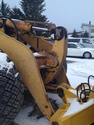 รถตักล้อยาง WA400-3