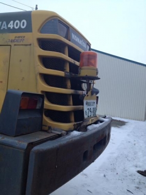 รถตักล้อยาง WA400-3