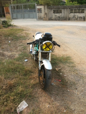 ขาย ducati m900 อินวอยแท้  สภาพเก็บงานใหม่หมดคับ สีสวย เครื่องชัวส์แน่นอน โซ่ สเตอ ใหม่  ยางหน้าหลัง ดอกเหลือๆ ใช้ได้อีกนาน รายละเอียดอย่างอื่นโทรมาคับ  ขอเปิดราคา 115000 สนใจจริงโทรมาต่อรองได้คับ 0903120561 .Line: nooksh.