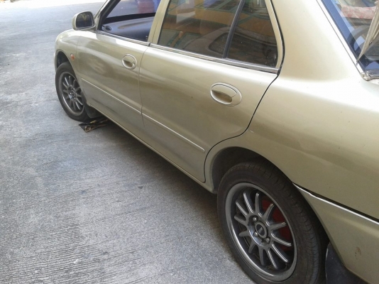 Mitsubishi Lancer Glxi 1.6 ปี 96 แมกซ์ใหม่ ยางใหม่ 4 เส้น Mitsubishi Lancer Glxi 1.6 ปี 96 แมกซ์ใหม่ ยางใหม่ 4 เส้น