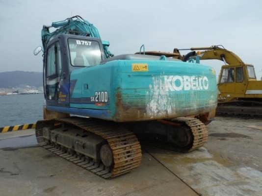 รถขุด KOBELCO SK200-6ES  S/N YN10-39881  8262HR  รถนอกนำเข้าจากญี่ปุ่น รถเข้าเดือนหน้าครับ