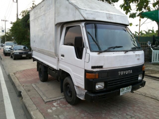 TOYOTA DYNA เครื่อง 3 แอล 2800 ccแน่น พาวเวอร์ คัสซีสวยเดิม ใช้งานสุดคุ้ม