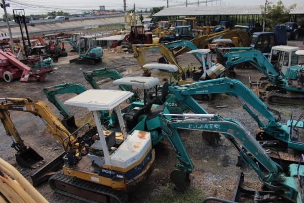 ศูนย์ร่วมเครื่องจักรกลหนักที่ใหญ่ที่สุดในภาคกลาง