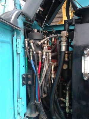 ต้องการขายรถขุดยี่ห้อ KOBELCO-SK115SR-1E รถนอกนำเข้าจากญี่ปุ่น