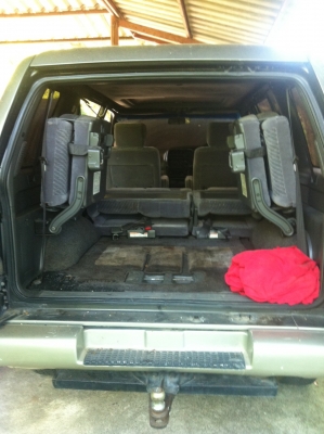 ISUZU TROOPER  ขายเป็นอะไหล่ ตามสภาพ ขายได้ขายเลย เพิ่มรูปแล้ว