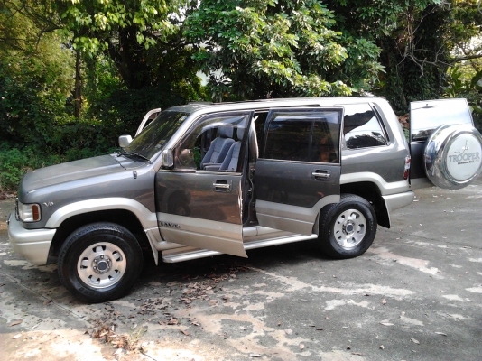 ISUZU TROOPER  ขายเป็นอะไหล่ ตามสภาพ ขายได้ขายเลย เพิ่มรูปแล้ว