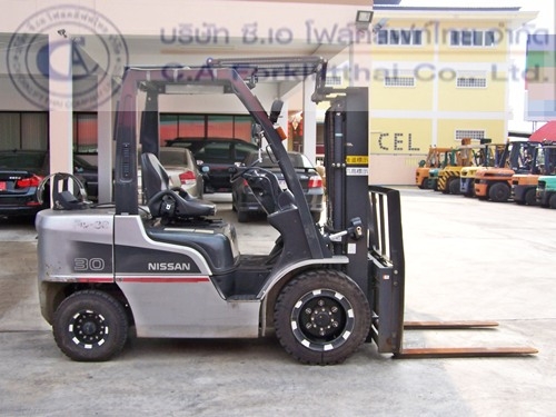 ขาย รถโฟล์คลิฟท์ NISSAN รุ่น UG1F2A30D