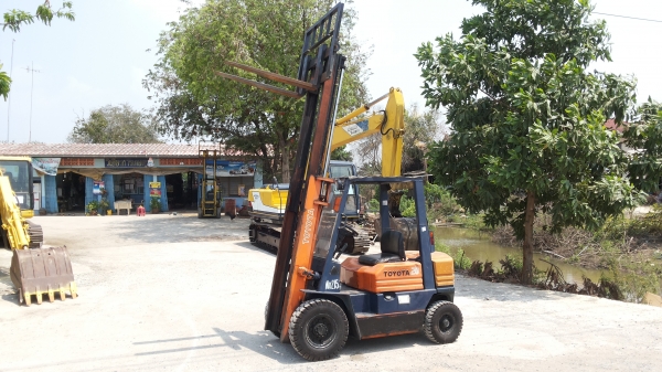 ขายด่วนรถยก TOYOTA 5FGยก2.0ตันเสาสูง3เมตรรถนอกนำเข้ายังไม่เคยใช้งานในเมืองไทยเลย=รุ่นใหม่ขายถูกๆๆ ขายด่วนรถยก TOYOTA 5FGยก2.0ตันเสาสูง3เมตรรถนอกนำเข้ายังไม่เคยใช้งานในเมืองไทยเลย=รุ่นใหม่ขายถูกๆๆ