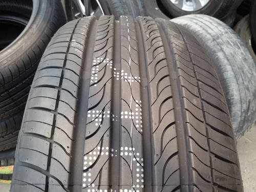 ขายยาง215/45/17 ปี 15 MAXXIS MS800 4เส้น ขายยาง215/45/17 ปี 15 MAXXIS MS800 4เส้น