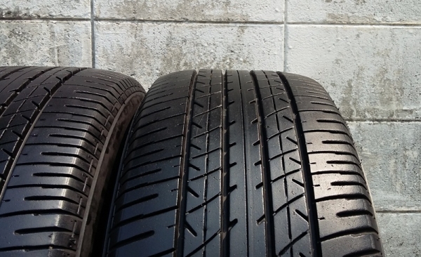 ยาง,215-55-17 Bridgestone Turanza ER33 ปลายปี12สี่เส้น 4,800