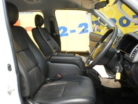 TOYOTA VENTURY 2.7 AUTO ปี2011 TOYOTA VENTURY 2.7 AUTO ปี2011