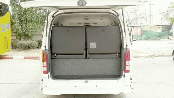 TOYOTA VENTURY 2.7 AUTO ปี2011 TOYOTA VENTURY 2.7 AUTO ปี2011