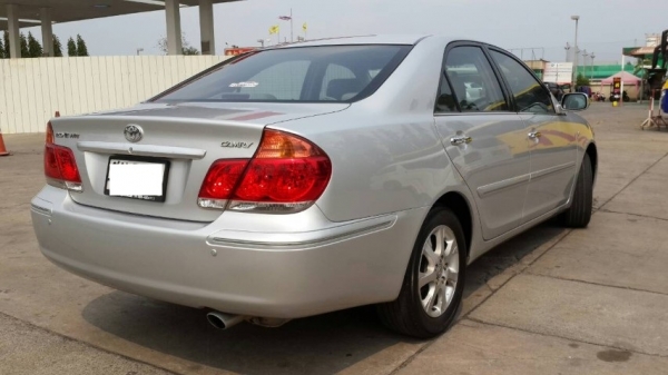 TOYOTA CAMRY 2.0