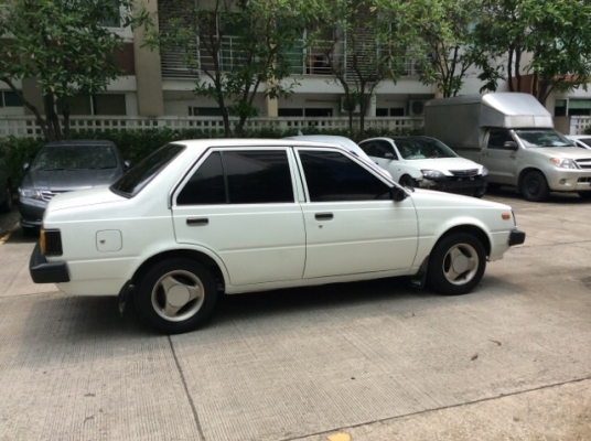 ขายรถนิสสัน ซันนี่B11 ปี89 เครื่องเดิม1.3 เกียร์ธรรมดา ภายในสวยๆเบาะหนังไม่มีขาด ภายในสะอาดไม่มีกลิ่นอับ แอร์เย็น ระบบทุกอย่างใช้ได้หมด ตัวถังสวยสีเต็มเงา แม็ก14" ยางใหม่ ภาษีไม่ขาดต่อ รถสวยพร้อมใช้งานได้เลยครับ