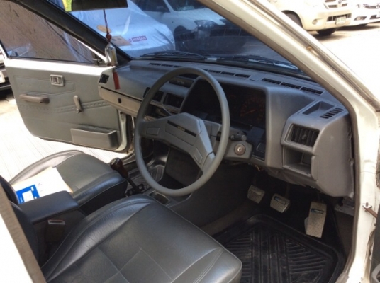 ขายรถนิสสัน ซันนี่B11 ปี89 เครื่องเดิม1.3 เกียร์ธรรมดา ภายในสวยๆเบาะหนังไม่มีขาด ภายในสะอาดไม่มีกลิ่นอับ แอร์เย็น ระบบทุกอย่างใช้ได้หมด ตัวถังสวยสีเต็มเงา แม็ก14" ยางใหม่ ภาษีไม่ขาดต่อ รถสวยพร้อมใช้งานได้เลยครับ