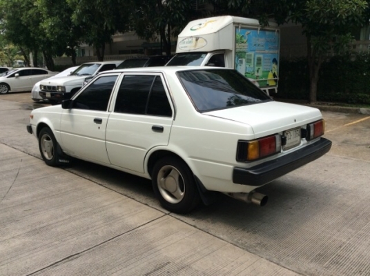 ขายรถนิสสัน ซันนี่B11 ปี89 เครื่องเดิม1.3 เกียร์ธรรมดา ภายในสวยๆเบาะหนังไม่มีขาด ภายในสะอาดไม่มีกลิ่นอับ แอร์เย็น ระบบทุกอย่างใช้ได้หมด ตัวถังสวยสีเต็มเงา แม็ก14" ยางใหม่ ภาษีไม่ขาดต่อ รถสวยพร้อมใช้งานได้เลยครับ