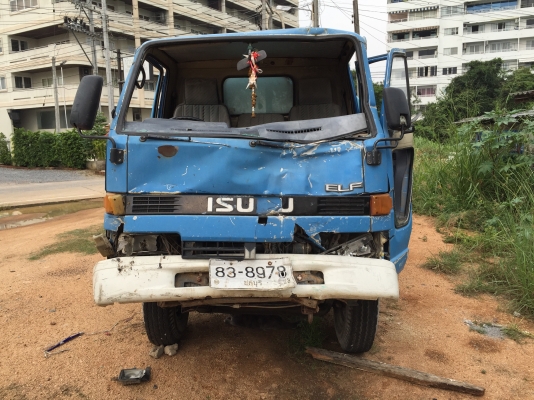 รถน้ำ 6 ล้อ. Isuzu. รถน้ำ 6 ล้อ. Isuzu.