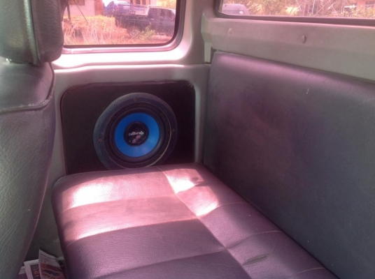 ขายนิสสันบิ๊กเอ็มปี 99 จอโค้ง เครื่อง 2500 ซีซี ฝาแดงเดิม พวงมาลัยเพาเวอร์โรงงาน สภาพสวยบาง