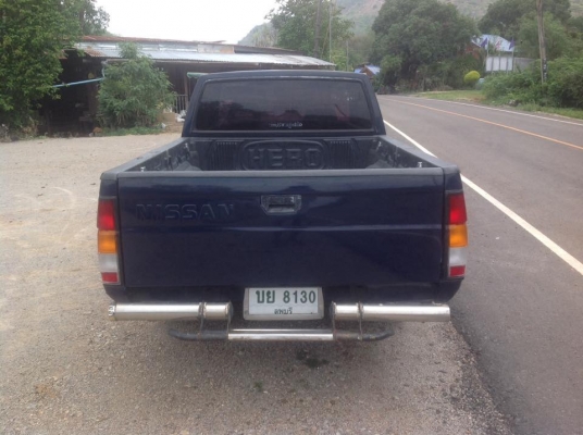 ขายนิสสันบิ๊กเอ็มปี 99 จอโค้ง เครื่อง 2500 ซีซี ฝาแดงเดิม พวงมาลัยเพาเวอร์โรงงาน สภาพสวยบาง