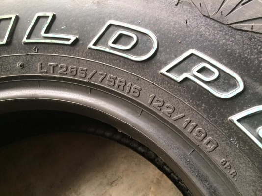 ขายยางใหม่ตกปี All-terrain Falken Wildpeak A/Tขนาด 285 75 r16 ปี13