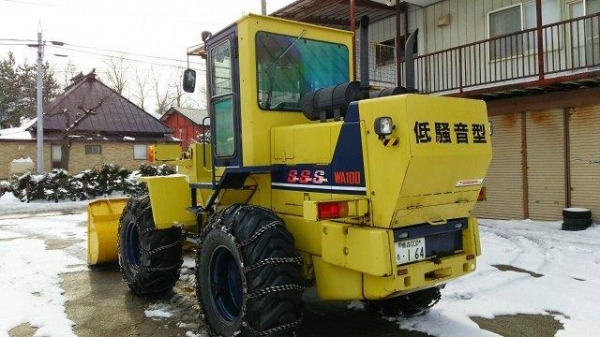 รถตักล้อยาง KOMATSU WA100-1 S/N 33107 8069 ชั่วโมง  21,899 กิโล  ปี 1991 รถนอกนำเข้าจากญี่ปุ่น