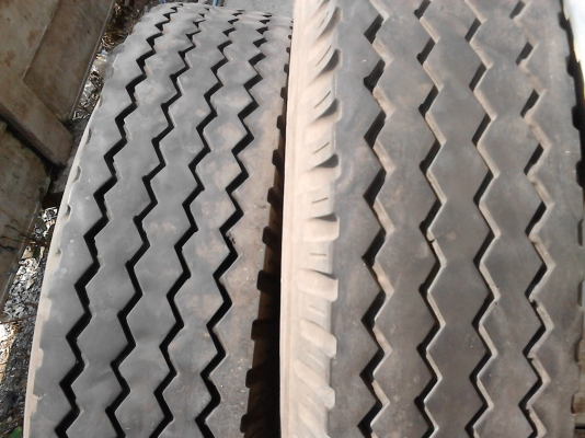 9.00-20 BRIDGESTONE มี 4 ล้อ ยางรอง และยางใน พร้อม TEL.081-427-3941 9.00-20 BRIDGESTONE มี 4 ล้อ ยางรอง และยางใน พร้อม TEL.081-427-3941