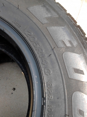 205R14 BRIDGESTONE LEO 677 มี 2 เส้น TEL.081-427-3941 205R14 BRIDGESTONE LEO 677 มี 2 เส้น TEL.081-427-3941