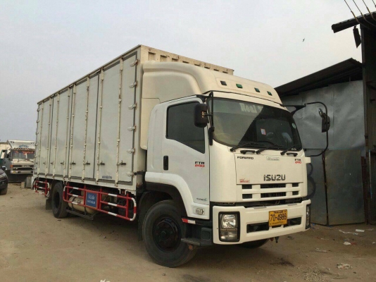ขายรถบรรทุก 6 ล้อตู้ติดแก็สโรงงาน ISUZU FTR 240 แรงม้าปี 2554 ยาว 7.20 เมตร ราคา 1250000