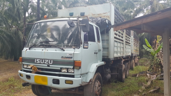ISUZU FXZ 240 ยินดีแยกขาย หัว/หางคะ